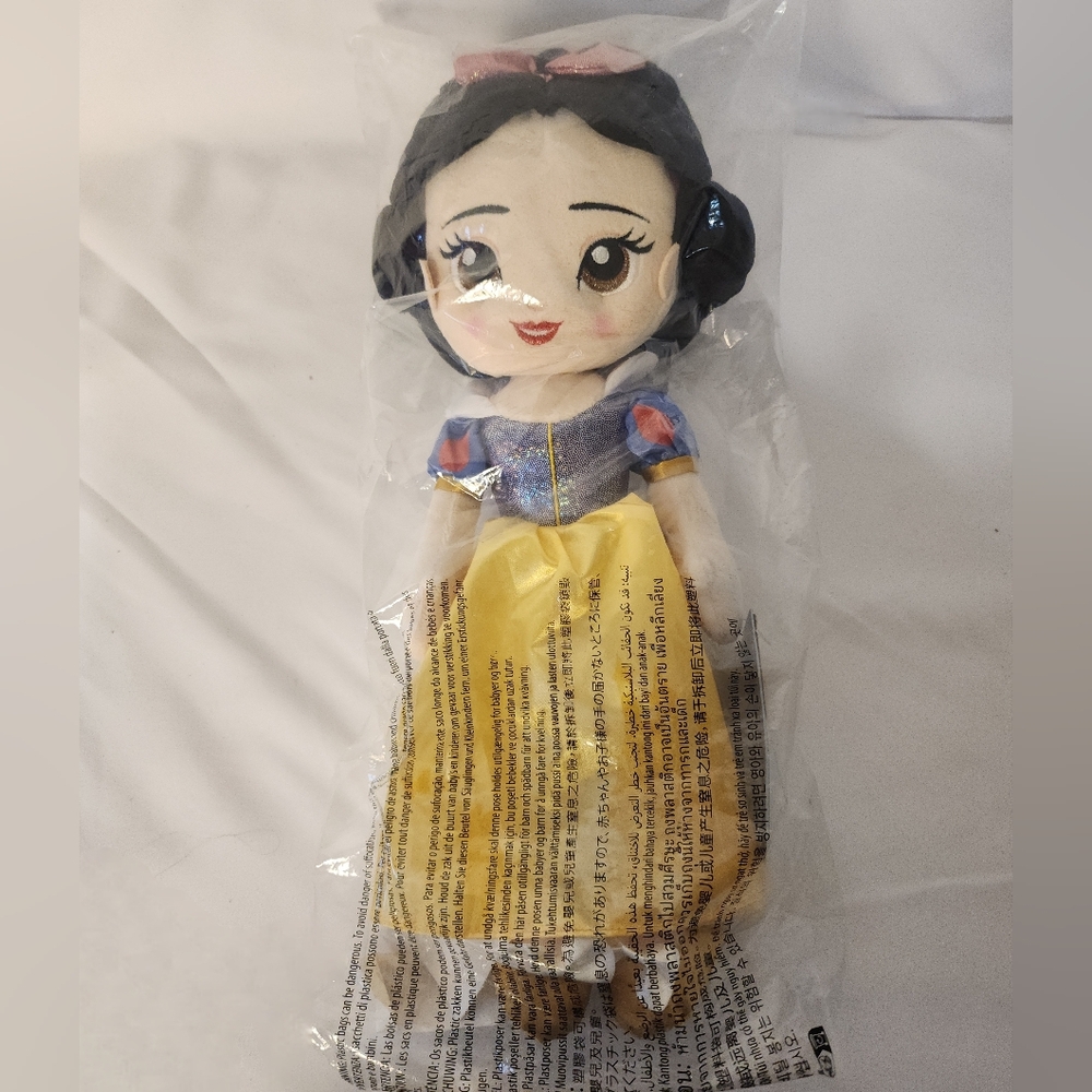 Disney Snow White Plush Doll – Medium 15"